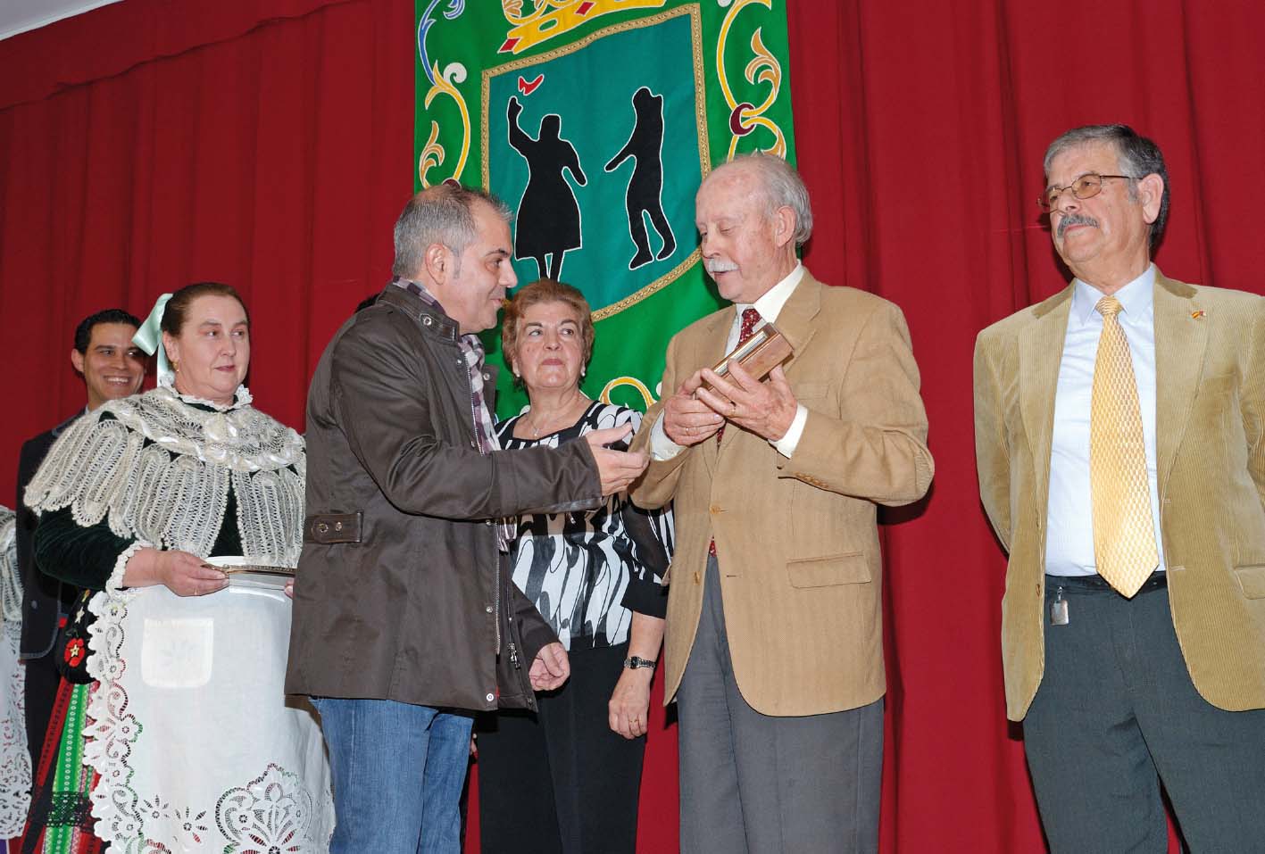 Grupo Folklórico "Aires de Ayer" (Madrid)