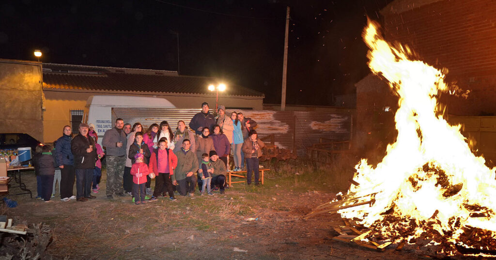 Hoguera de San Anton 01